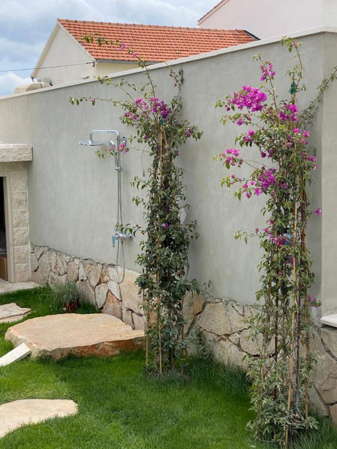 Villa Mediterra Garden & Pool Bol Exteriör bild